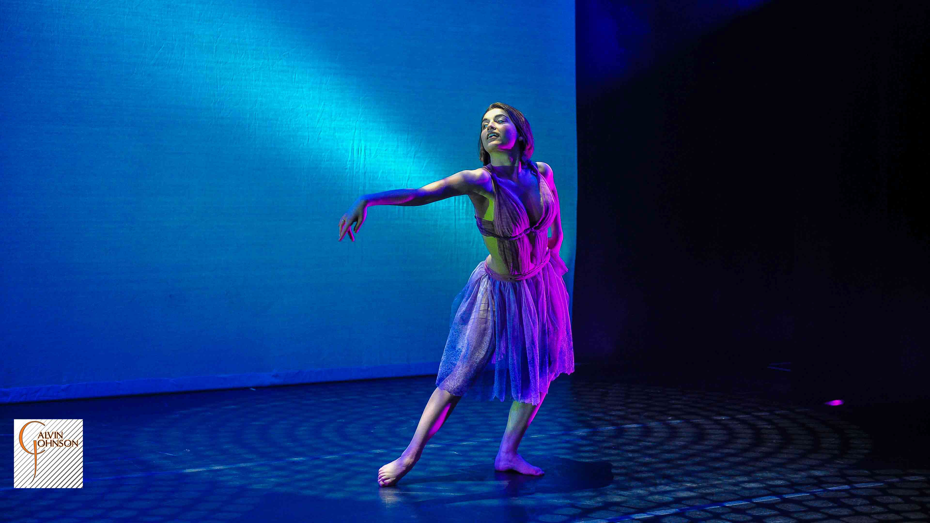 Dance performance at Carnegie Mellon University School of Drama were a male dancer is lured by beautiful mystical sirens into their trap.